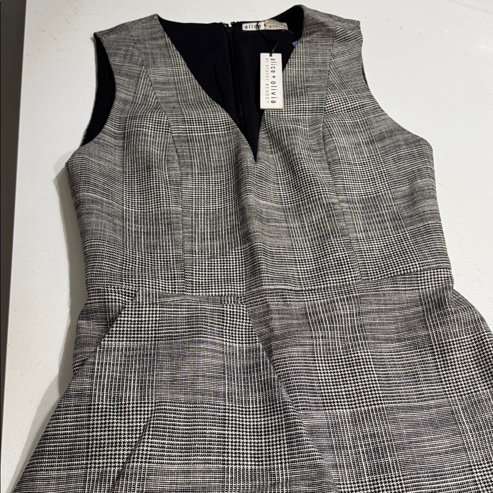 💝 Alice + Olivia long ruffle dress 2 - Picture 12 of 14